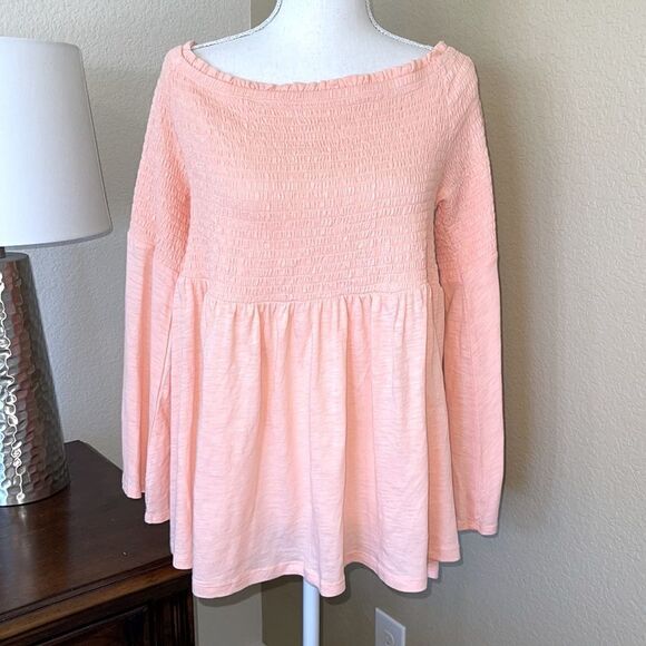 Torrid Babydoll Knit Smocked Off Shoulder Blouse Flare Sleeve Peach 2X - Picture 2 of 3